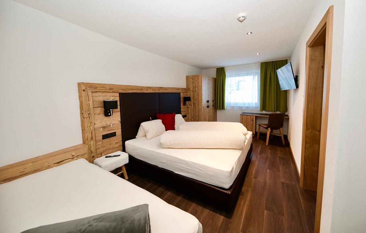 Haus Alpenblick Apartment Ladis Exterior photo