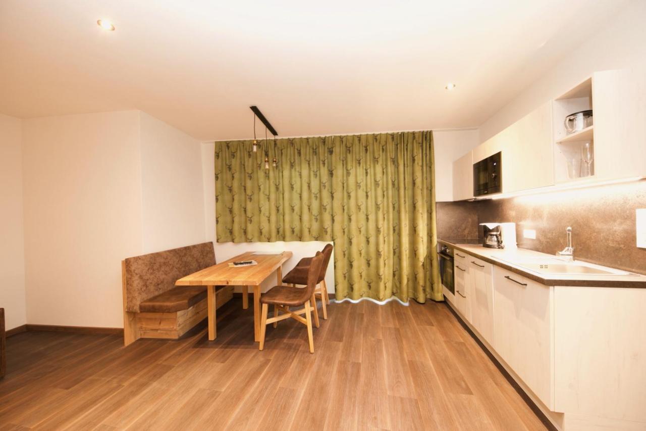 Haus Alpenblick Apartment Ladis Exterior photo