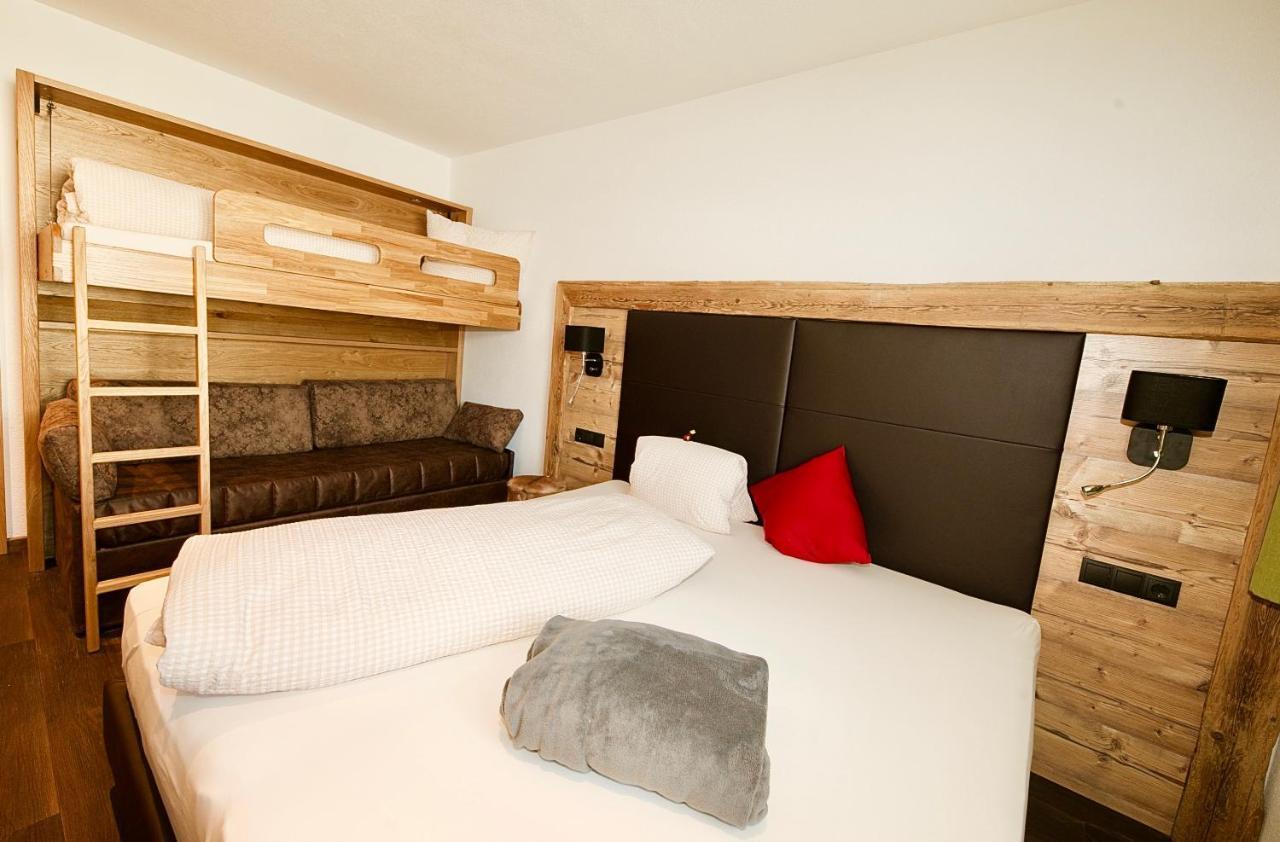 Haus Alpenblick Apartment Ladis Exterior photo