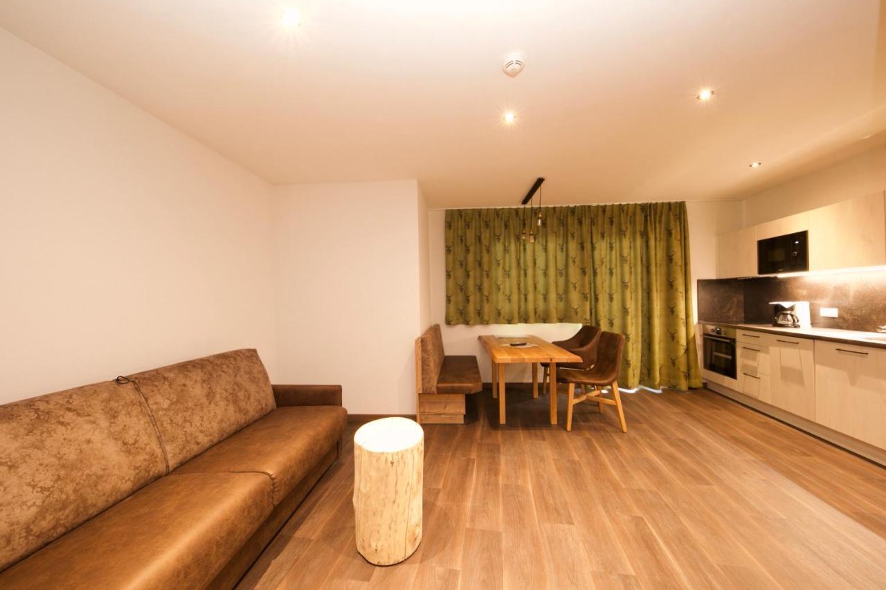 Haus Alpenblick Apartment Ladis Exterior photo